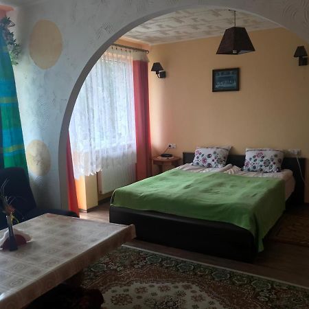 Pokoje Goscinne U Wandy Острово Екстериор снимка