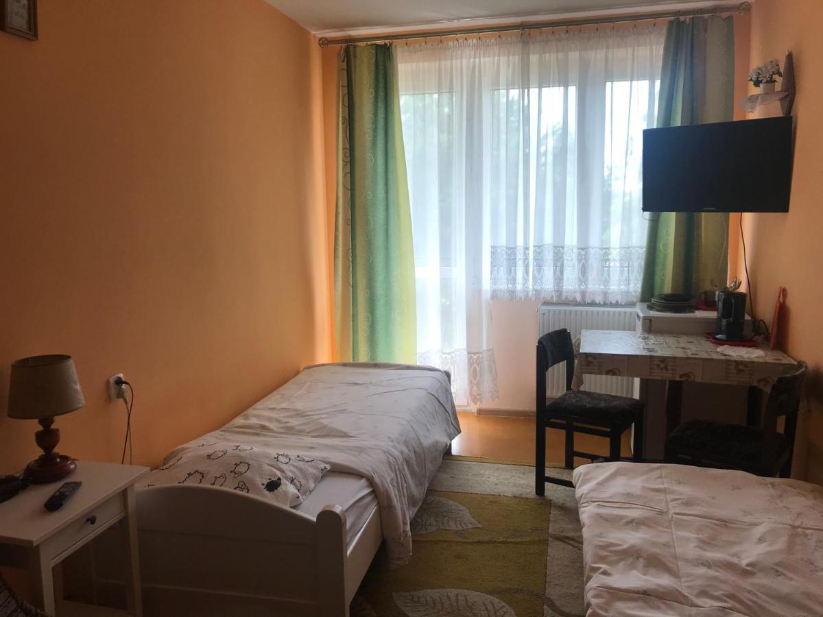 Pokoje Goscinne U Wandy Острово Екстериор снимка